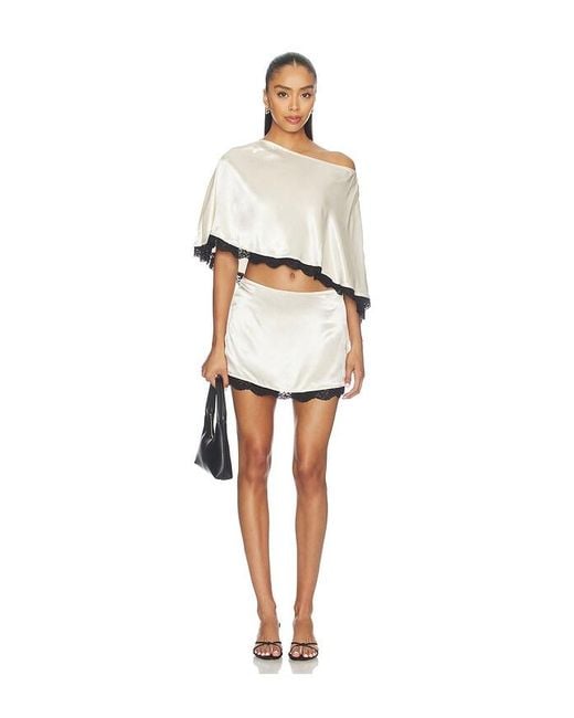 SNDY'S White Zaley Poncho Top