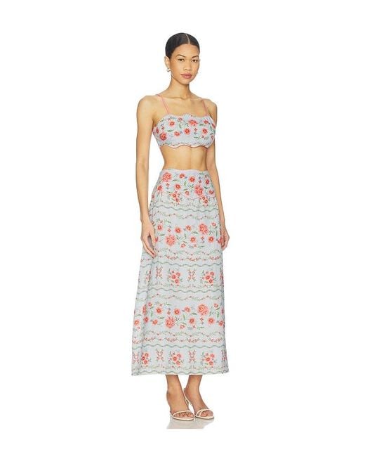 Saylor White Tashi Set
