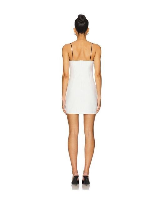 ROBE LADA en White superdown