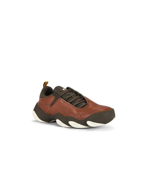 Oakley Brown Warp Sneaker for men