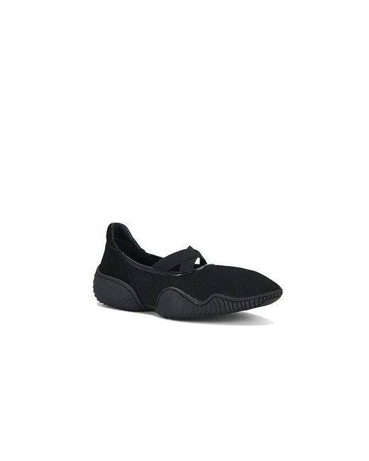 Steve Madden Black Vador Flats