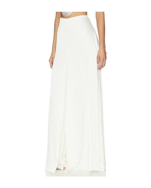Maylé Vásquez White Punta Pants
