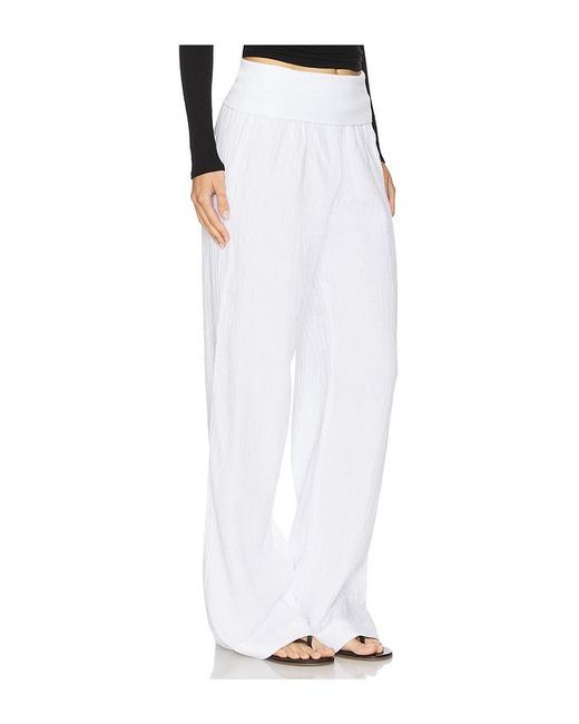 Bobi White Hose