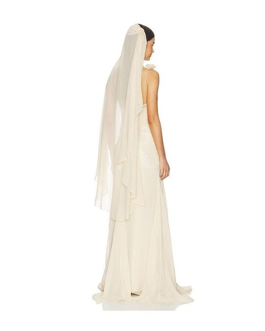 De La Vali White Lyra Veil