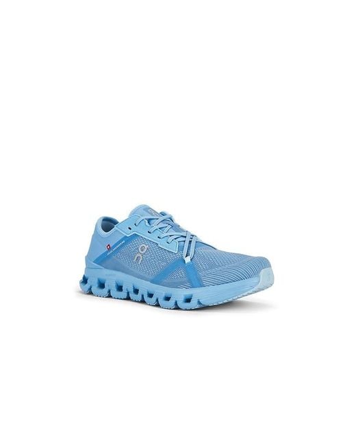 On Shoes Blue Cloud X 4 Ad for men