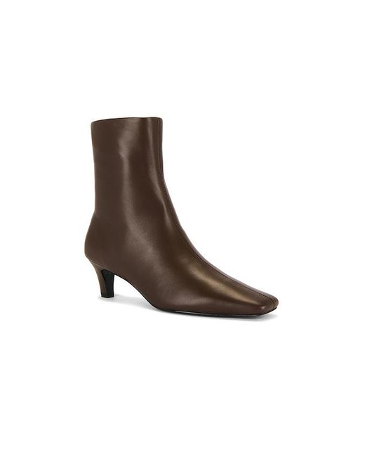 Raye Brown Boot Lauren