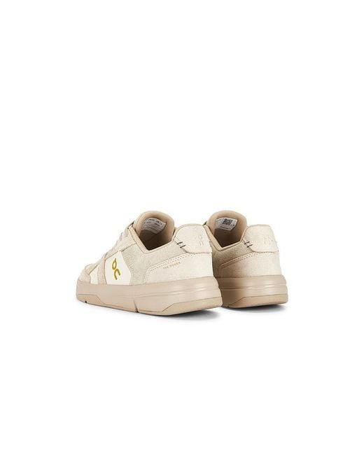 On Shoes White The Roger Clubhouse Ace for men