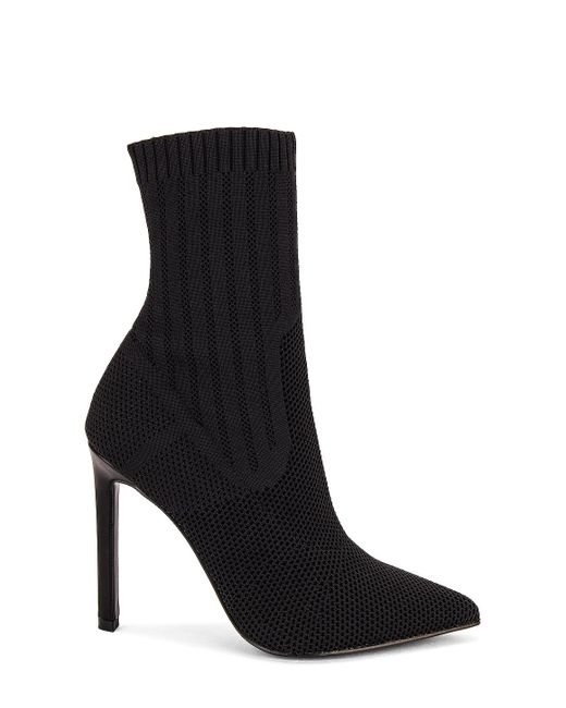 Steve Madden Discreet Boot in Black 