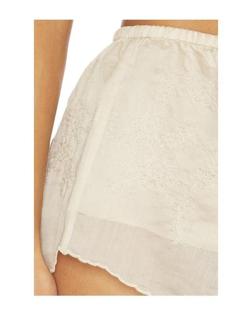 L'academie White 'Academie Gaia Short