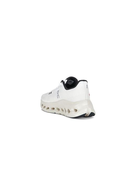 On Shoes White Cloudtilt for men