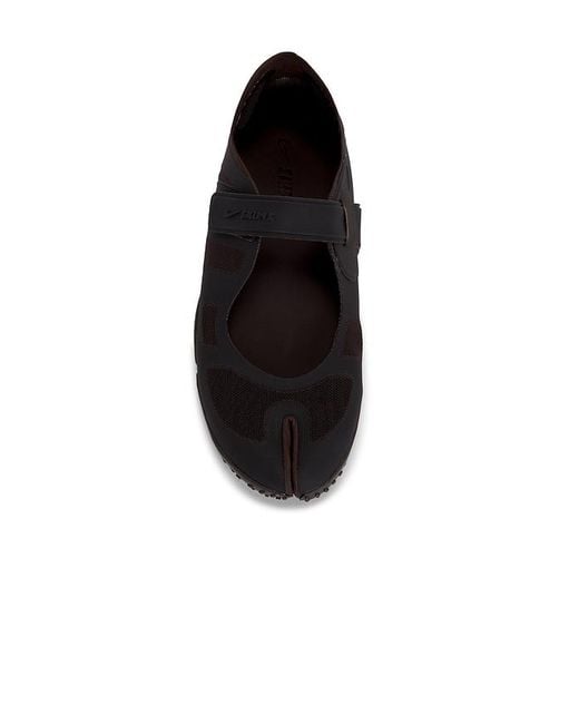 NikeSKIMS Black Rift Mesh Sneaker