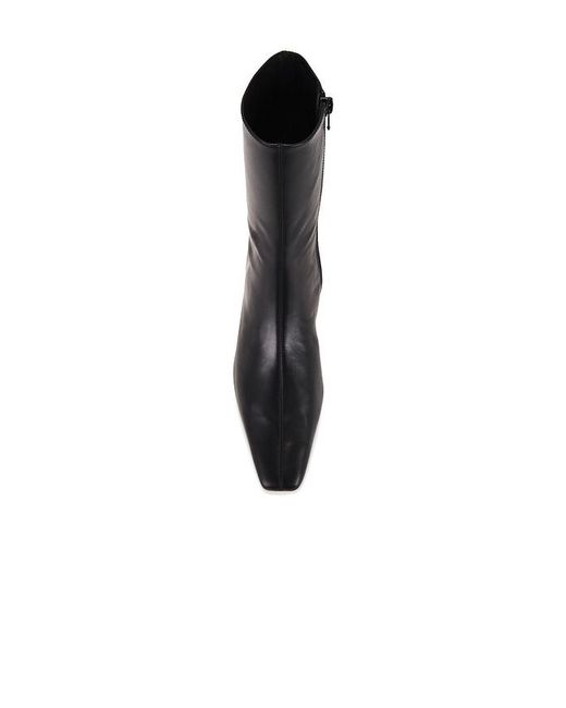 Raye Black Boot Karina