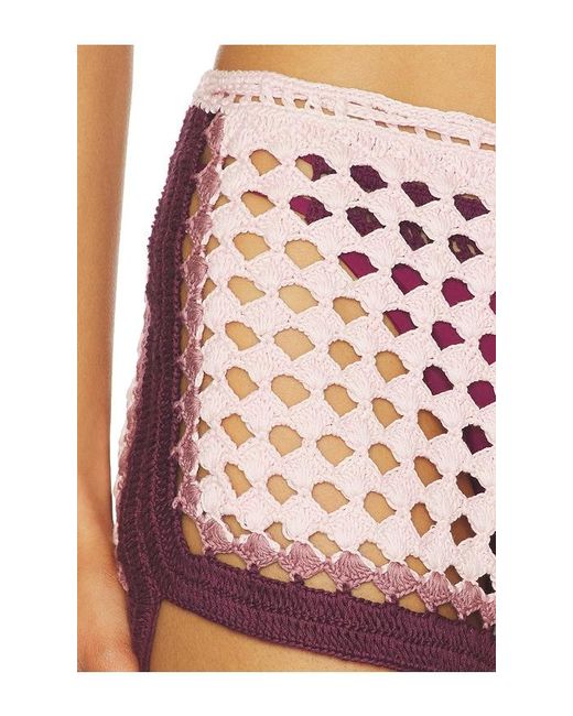 Leslie Amon Pink Garis Short
