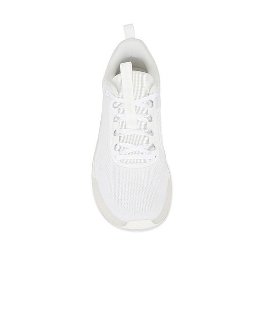 while on earth™ White Move Trainer for men