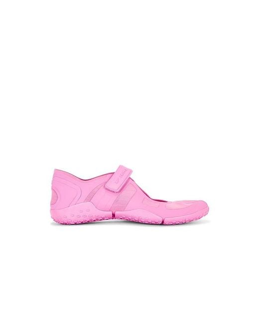 NikeSKIMS Pink Rift Mesh Sneaker