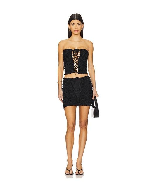 AMOR MIA Black Ruffled Top