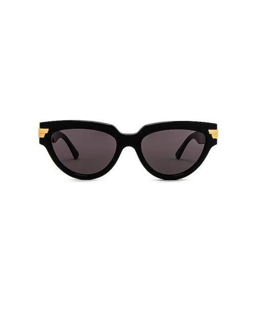Gafas de sol narrow cat eye Bottega Veneta de color Black
