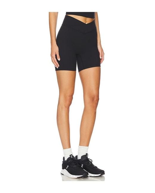 437 Blue The V Short