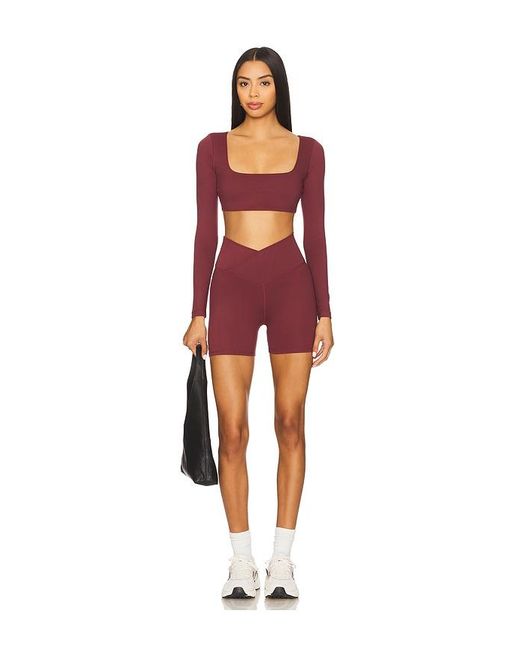 WellBeing + BeingWell Red Flowwell Callista Crossover 4 Inch Short
