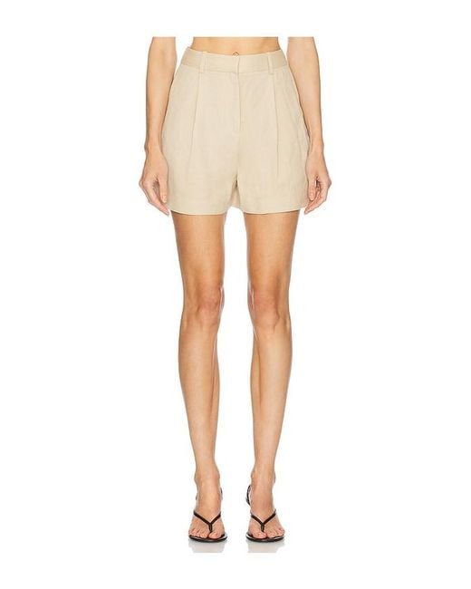 L'academie Natural Leala Short