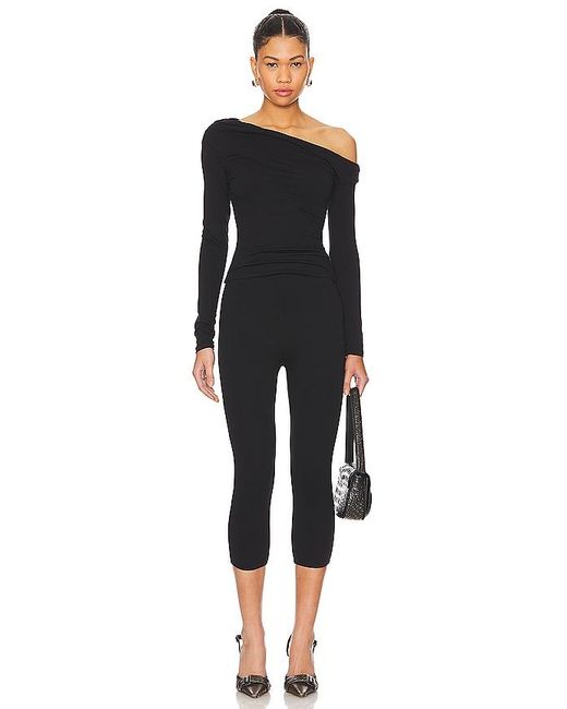 Bria Essential Top en Black AFRM