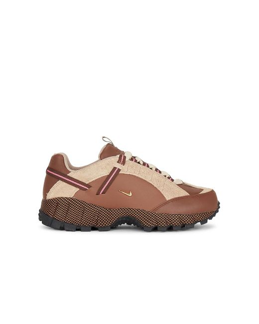 Nike x Jacquemus Air Humara LX Sneaker in Ale Brown | Voo Store Berlin | Worldwide Shipping