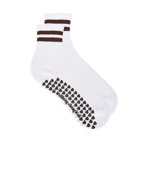 WellBeing + BeingWell White Socken Striped Half Crew Grip Sock