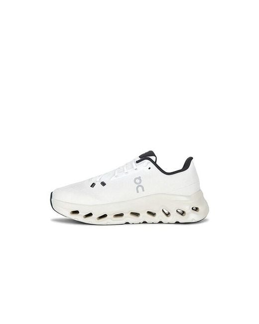 On Shoes White Cloudtilt for men