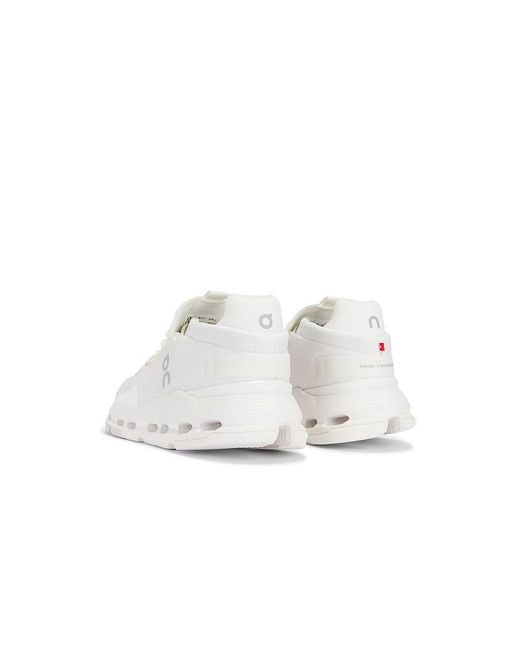 On Shoes White Cloudnova 2 Sneaker