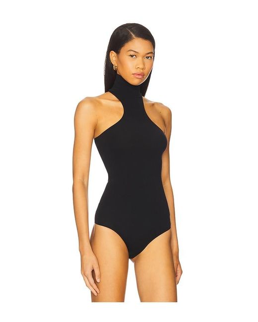 BODY en Black. Commando