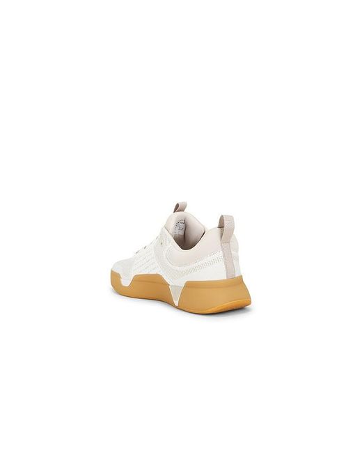 while on earth™ White Move Trainer for men