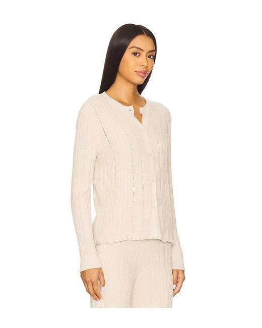 Cárdigan De Punto Trenzado Con Volante Cable Knit Cardigan With Ruffle En Color Crema Talla (También En M, S, Xl, Xs) Barefoot Dreams de color Natural