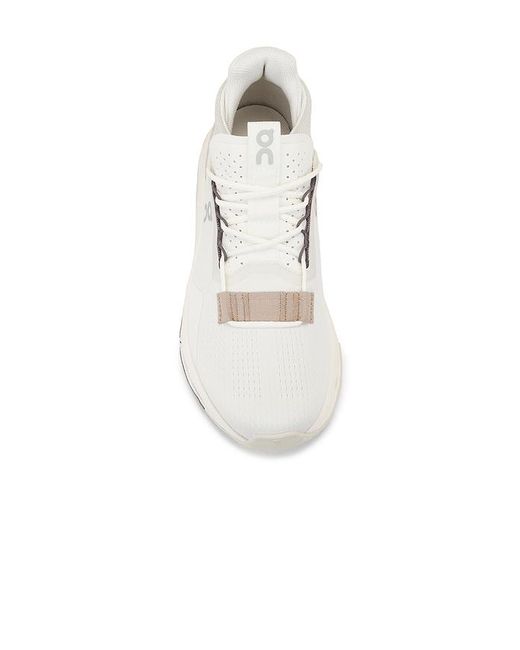 On Shoes White Cloudnova 2 Sneaker