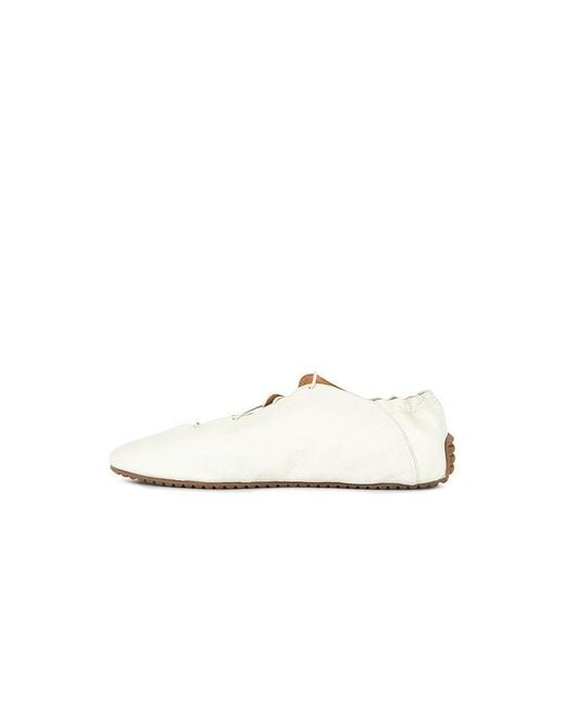 Odissi White Milly Scallop Flat