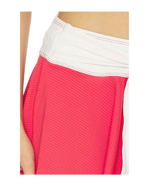 Solid & Striped Red Rock Malena