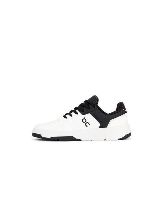 On Shoes White The Roger Clubhouse Sneaker