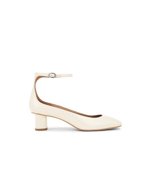 INTENTIONALLY ______ White Wylde