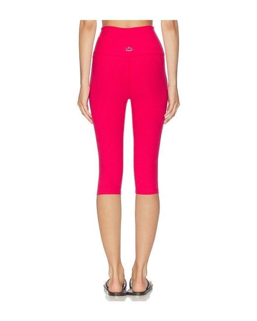 Beyond Yoga Pink High Waisted Pedal Pusher Legging