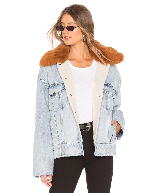 Levi's Oversized Sherpa Trucker Jacket 