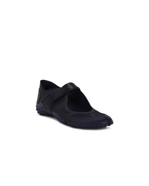NikeSKIMS Black Rift Satin Sneaker
