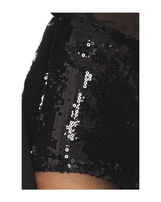 Nia Black Fevery Hot Short