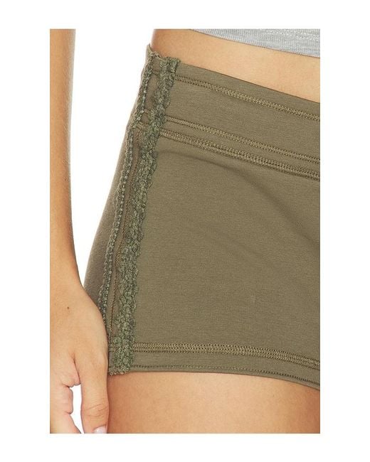 geel Green Carla Short