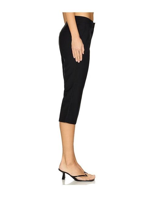 Nia Black Cruz Capri