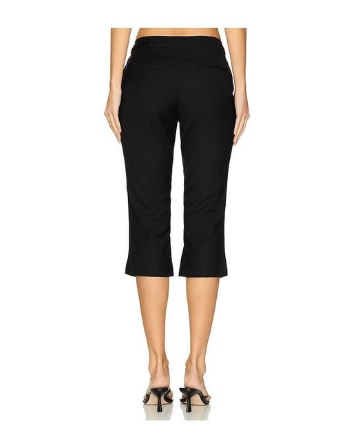 Nia Black Cruz Capri