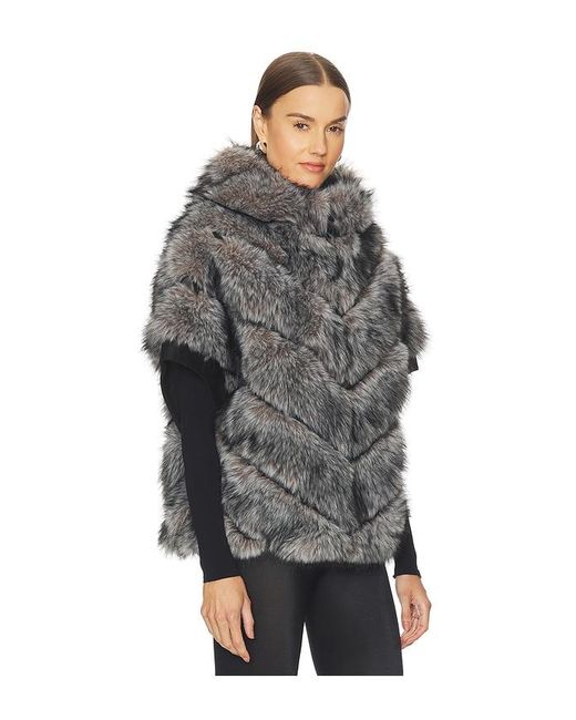Jocelyn Gray Faux Fox Hooded Chevron Short Sleeve Jacket