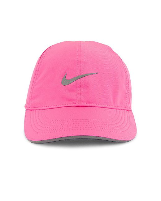 Nike Dry Aerobill Featherlight Cap in 