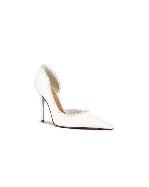 Steve Madden White Elegant Pump