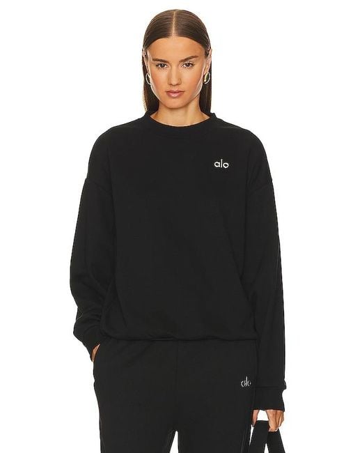Alo Yoga Accolade Crew Neck Pullover Sweatshirt in Black | Lyst
