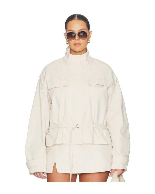 L'academie White 'Academie Aylin Jacket