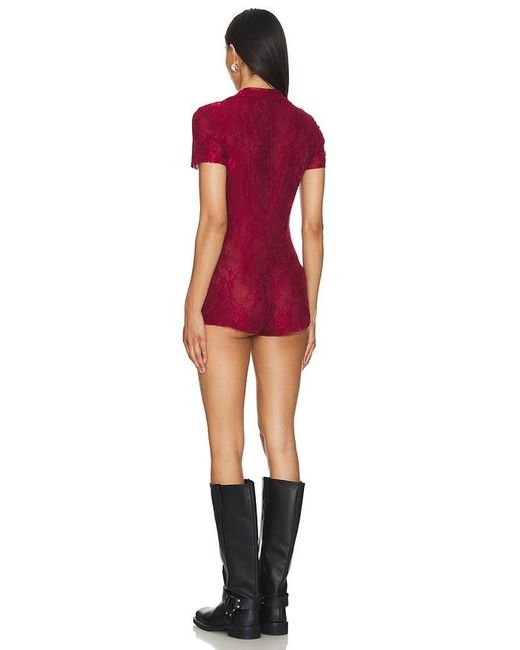 X Revolve Capri Romper En Color Rojo Talla (También En M) Somebodee de color Red